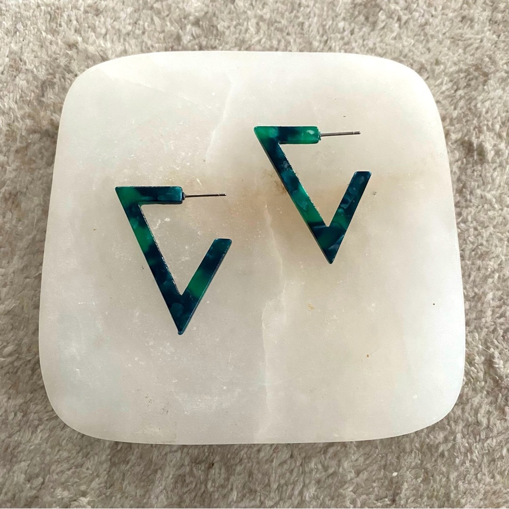 Triangle Stone Design Earrings